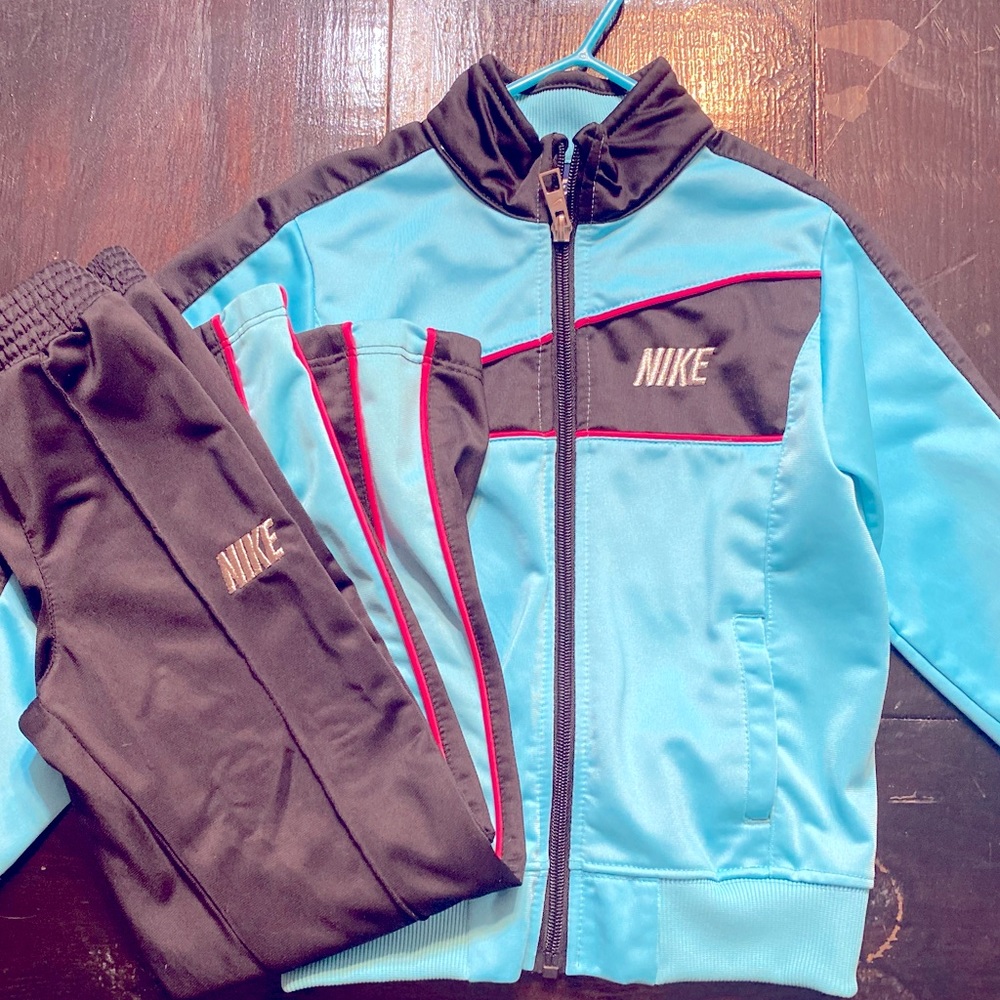 Two Piece Nike Tracksuit Set